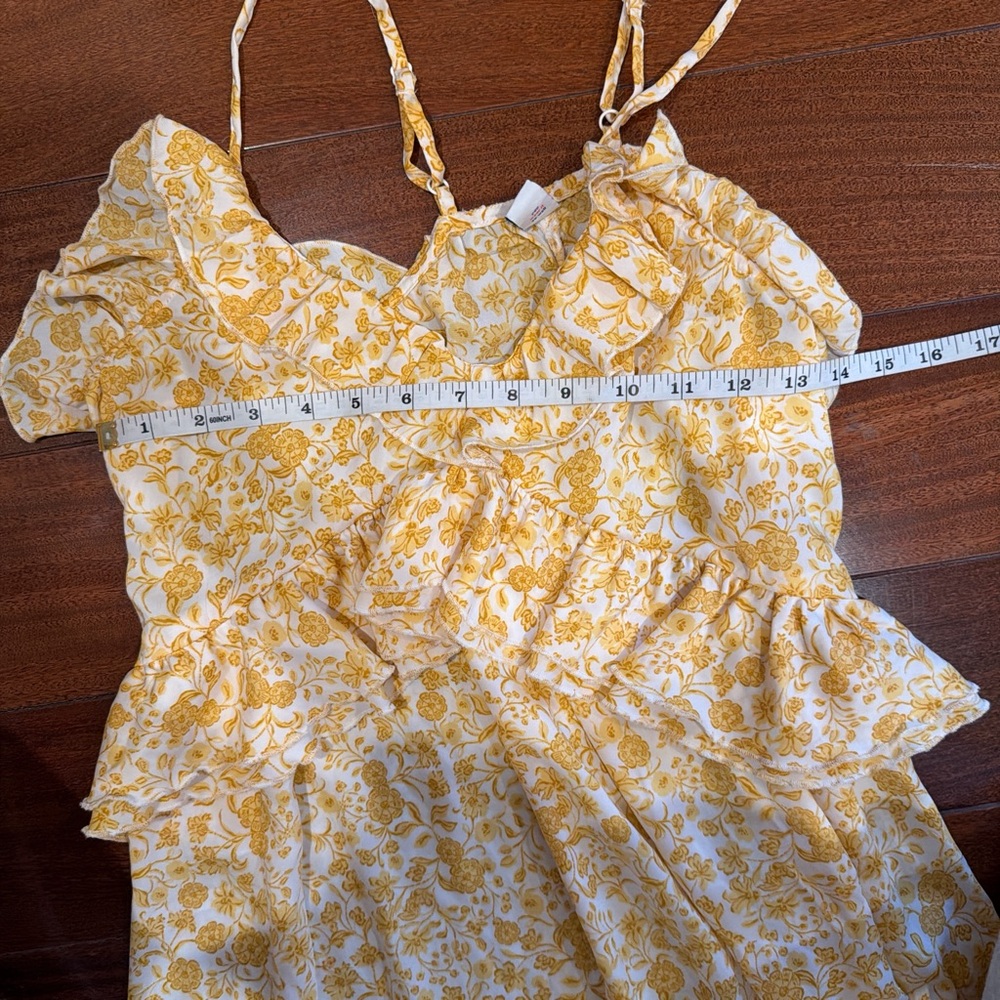 Old Navy Yellow Floral Dress - Picture 6 of 7